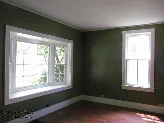 5th image of 129 Lake St