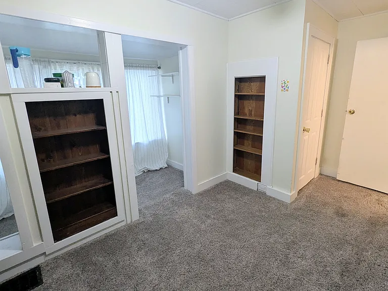 1035 Bucklin St — Photo 13