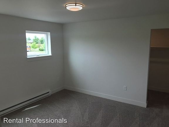 5th image of 3266 N 27th Ave APT 302