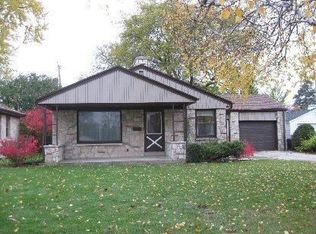 5547 N Bethmaur Ln, Glendale, WI 53209