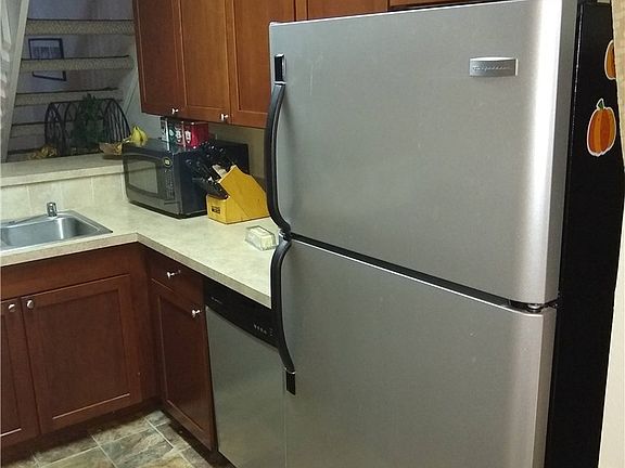 4th image of 2532 S 317th St APT 305