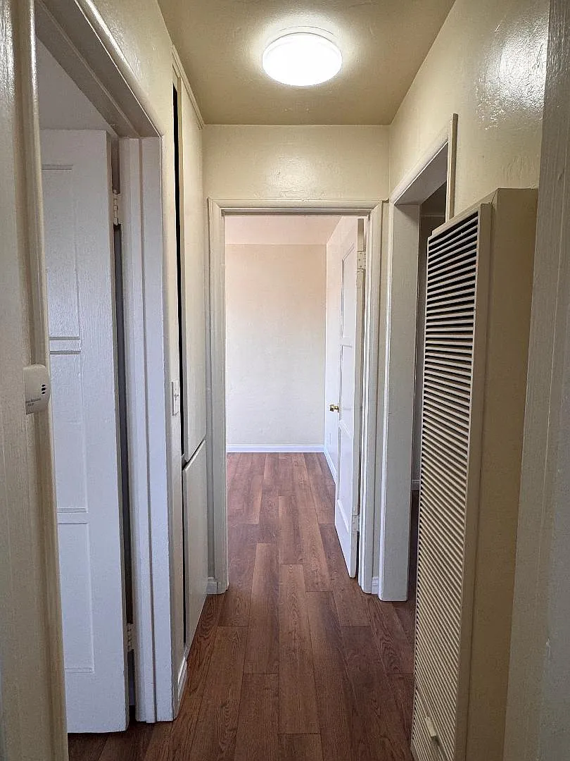 2 bed, 800 sqft, $2,395 — Photo 4