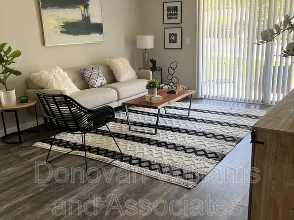Woodland Park Apartments, 2205 Kilborne Dr #E, Charlotte, NC 28205