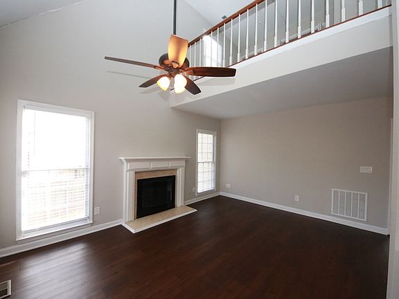 3rd image of 314 Summerchase Ln
