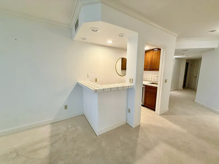 1099 1st St #202 — Photo 9