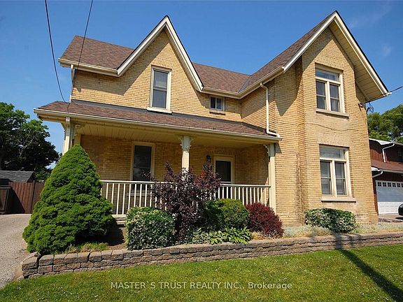 2nd image of 354 Main St N