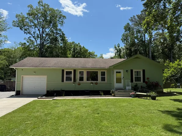 1005 Thoma St, Manchester, TN 37355