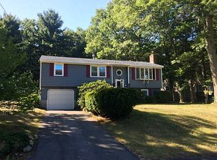 24 Trafford Park Dr, Coventry, RI 02816