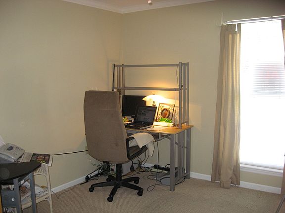 QUEEN SIZE 2ND BR OR OFFICE