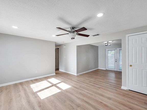 3rd image of 8896 91st St