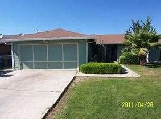 1360 Santa Rosa Cir, Reedley, CA 93654
