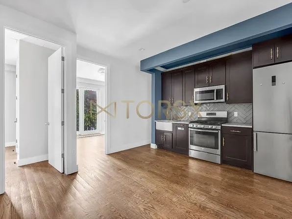 104 Central Avenue image 1 of 13