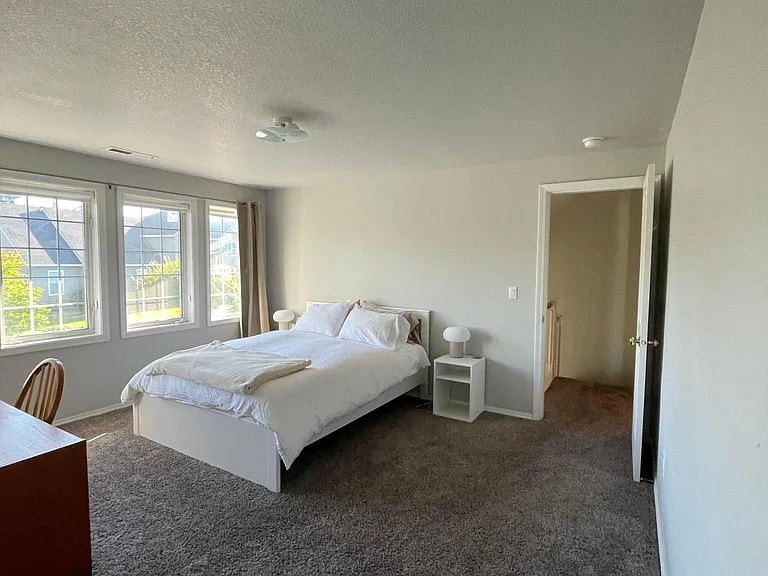 1238 NE Cedar Ridge Loop — Photo 19