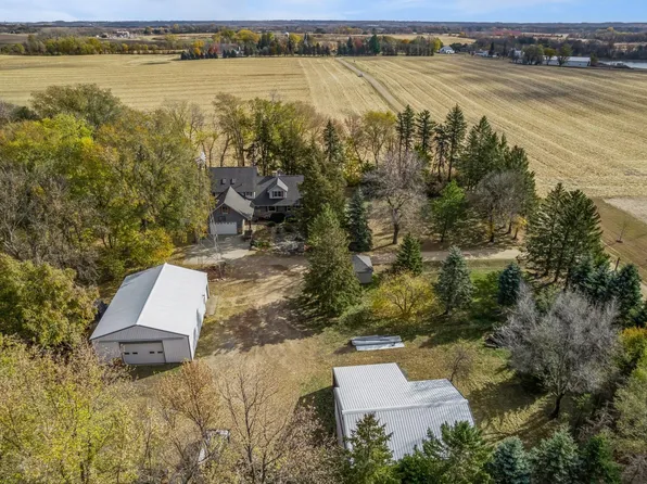 6306 152nd St, Carver, MN 55315