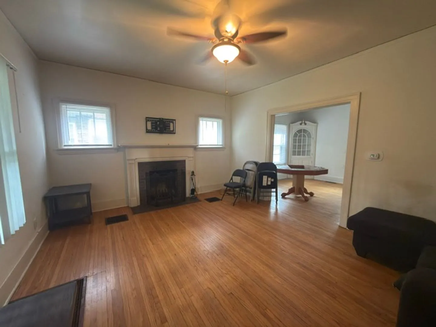 Historic Urbana - 3 Bedroom Home Just Minutes From Campus — Photo 2