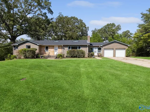 205 Hinds Rd, Gadsden, AL 35904
