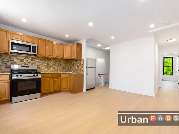 461 Pulaski Street image 1 of 11