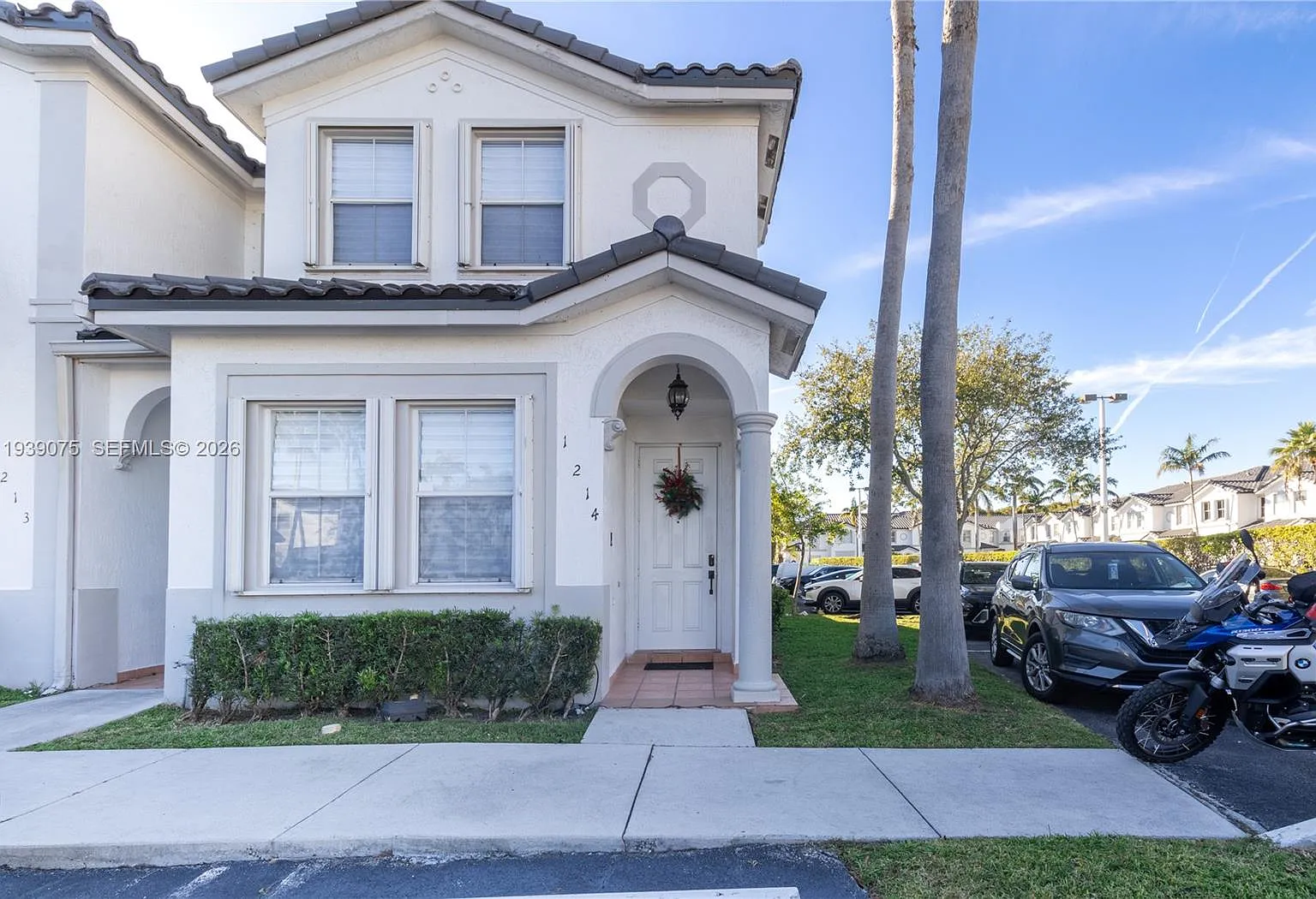 3 bed, 1500 sqft, $3,100 — Photo 1