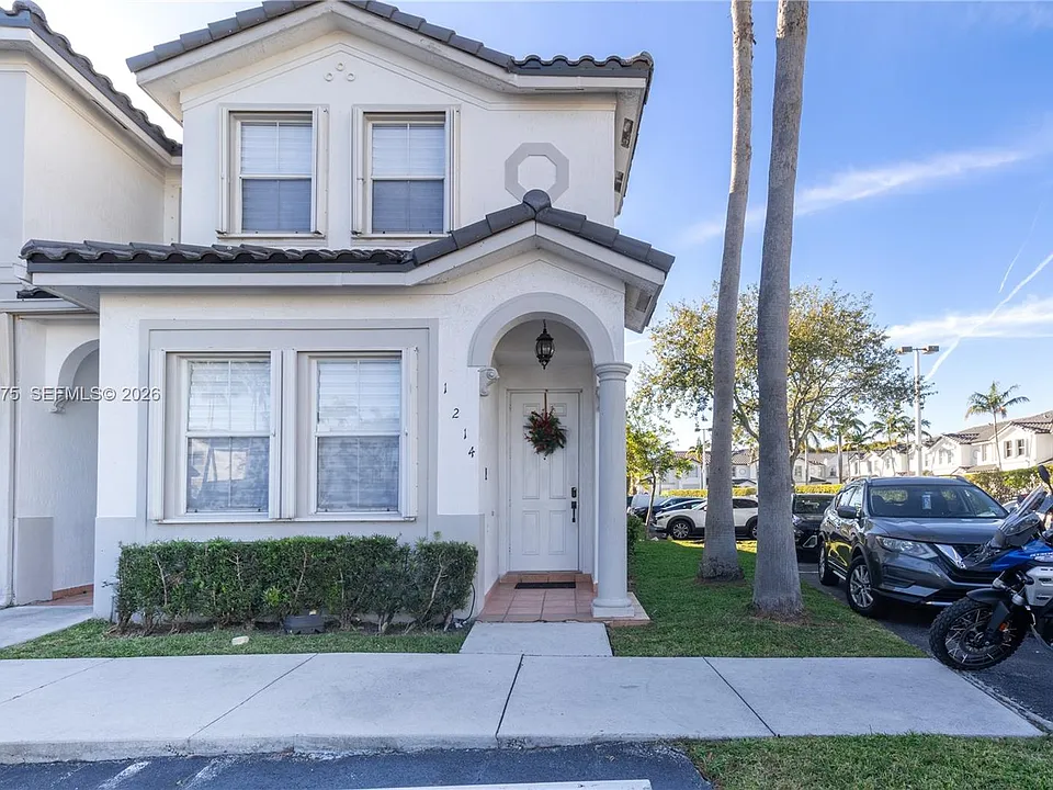 5580 NW 107th Ave