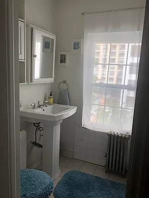 Rented by Brick Real Estate | media 29