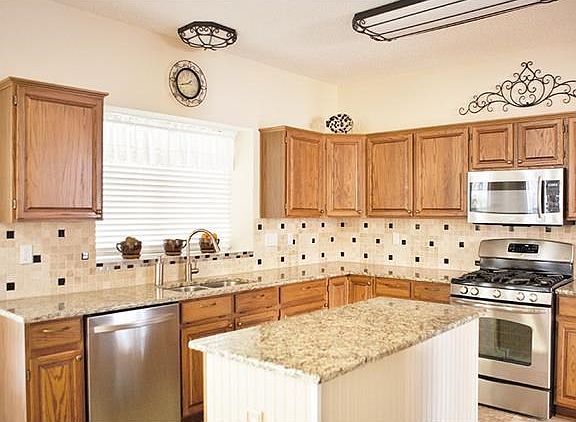 Cooks will love getting creative in this stylish kitchen.
