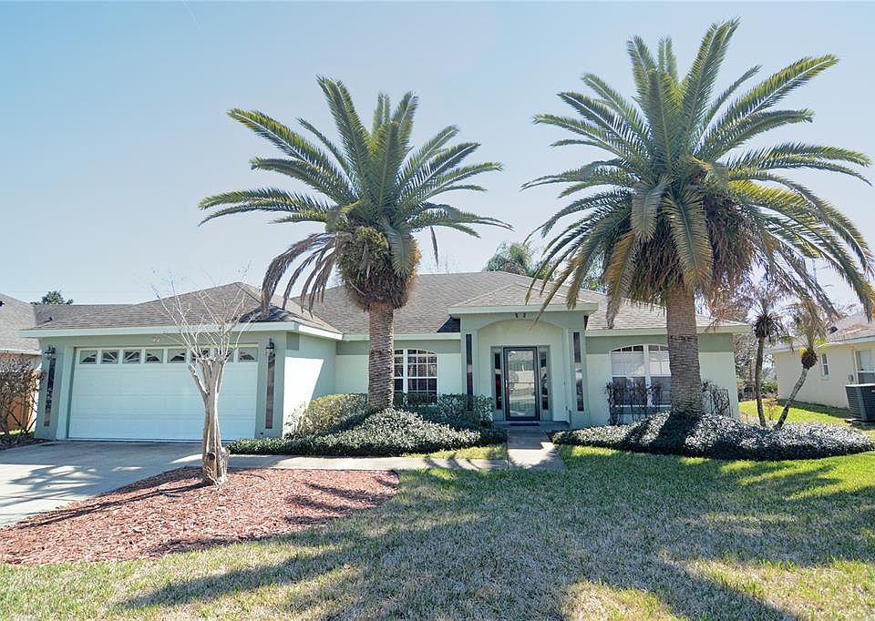 1st image of 19 Spring Ridge Dr