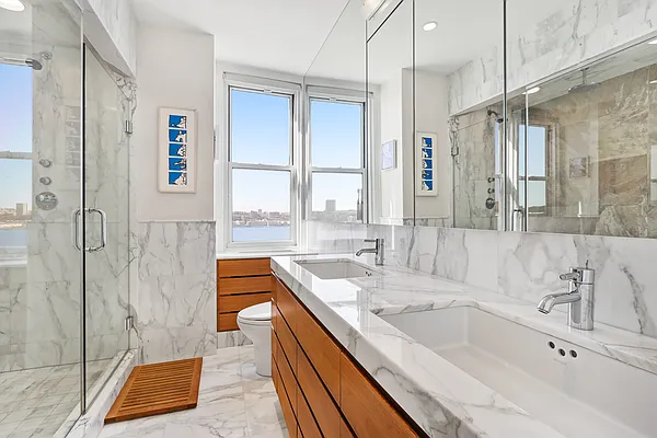 Sold by Compass | media 6