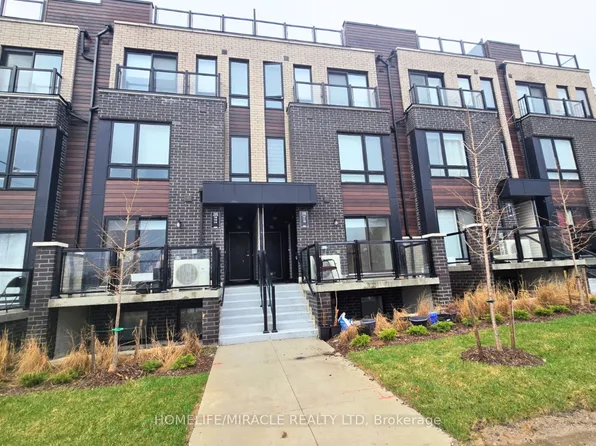 155 Tapscott Rd #10, Toronto, ON M1B 3C4