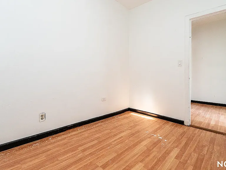 191 Graham Ave #2 — Photo 7