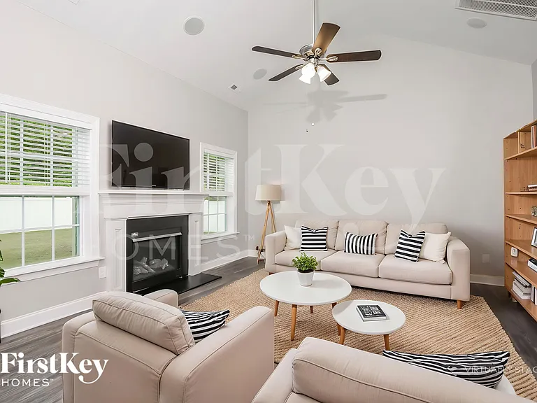157 Ramsgate Dr — Photo 3