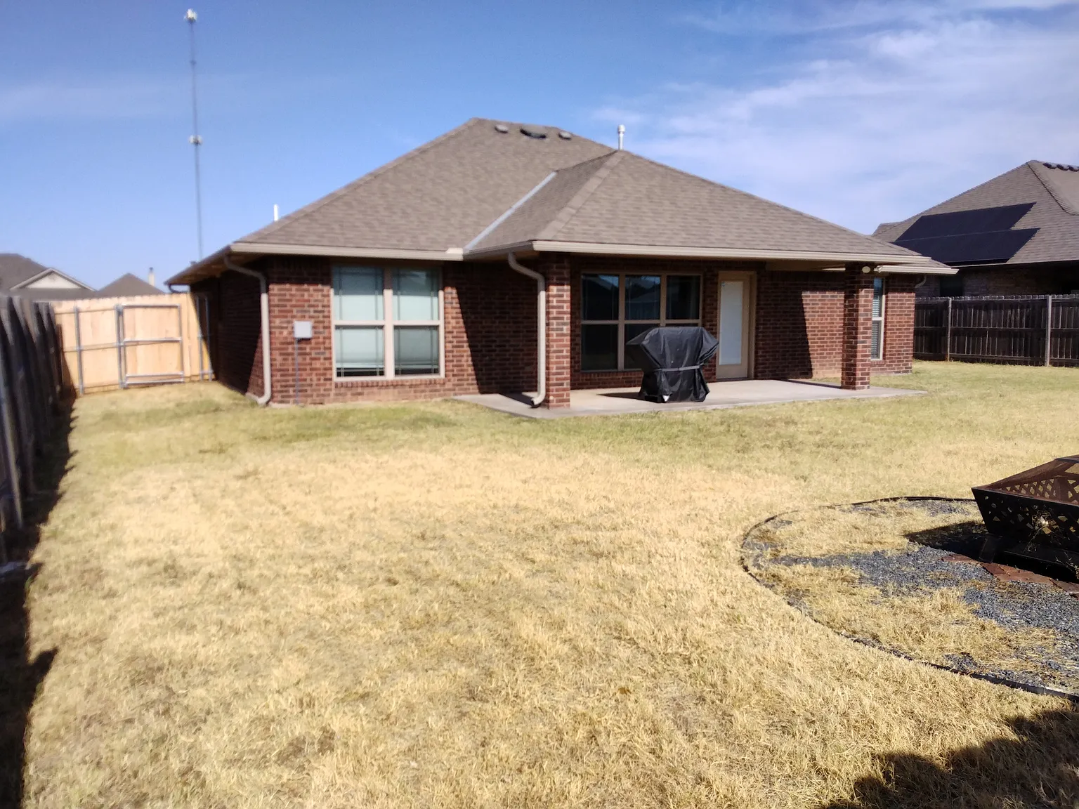 401 North Mountain Meadow Drive - 1 — Photo 3