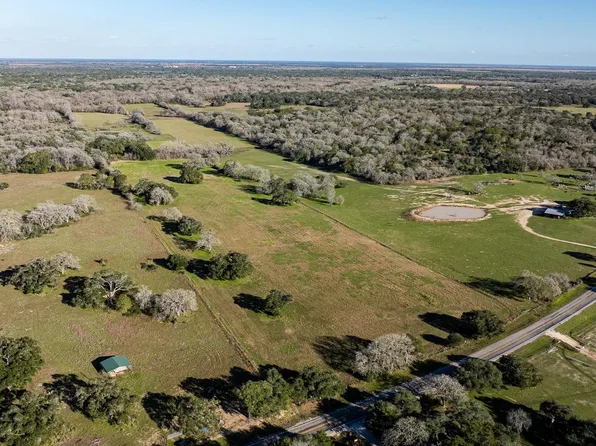 Tbd Fm 530, Hallettsville, TX 77964