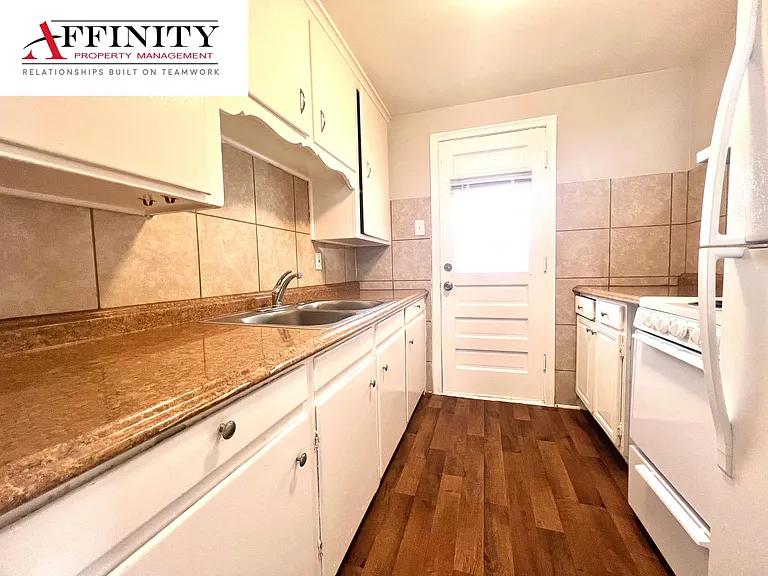 502 E 27th Ave #502 — Photo 5