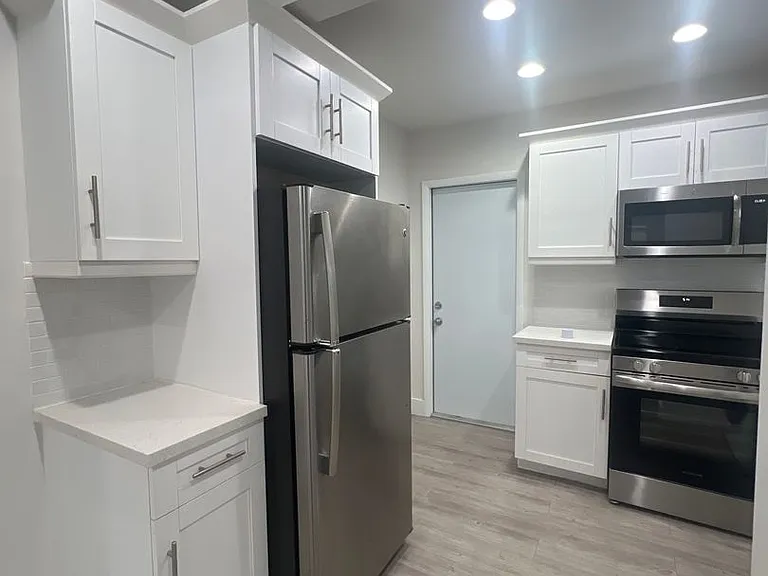 365 Menores Ave — Photo 10