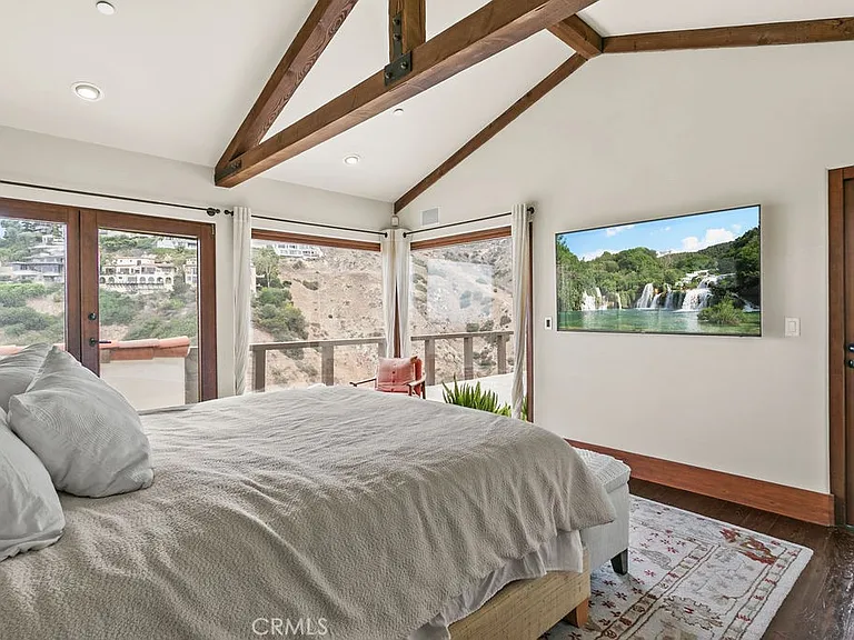 345 Emerald Bay — Photo 22