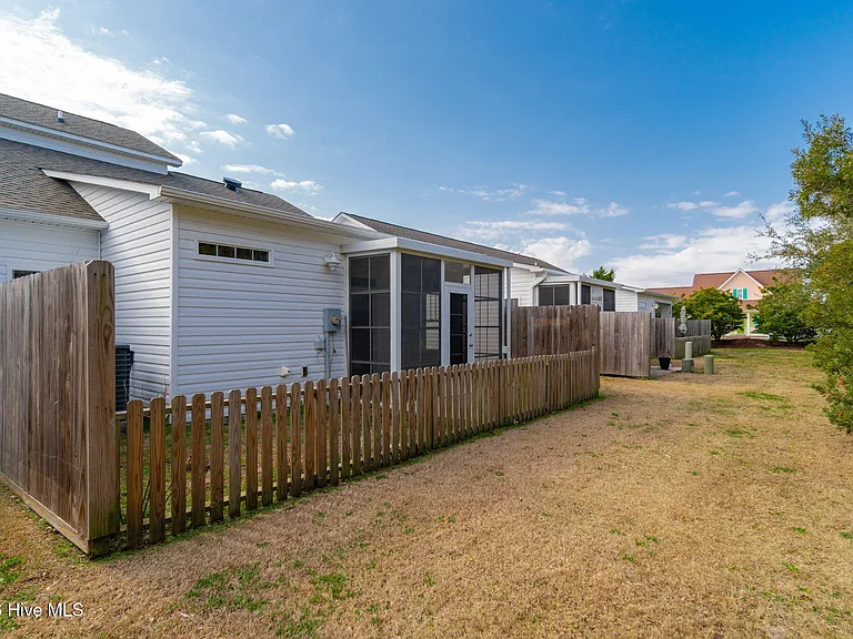 1103 Pirates Landing Dr — Photo 46
