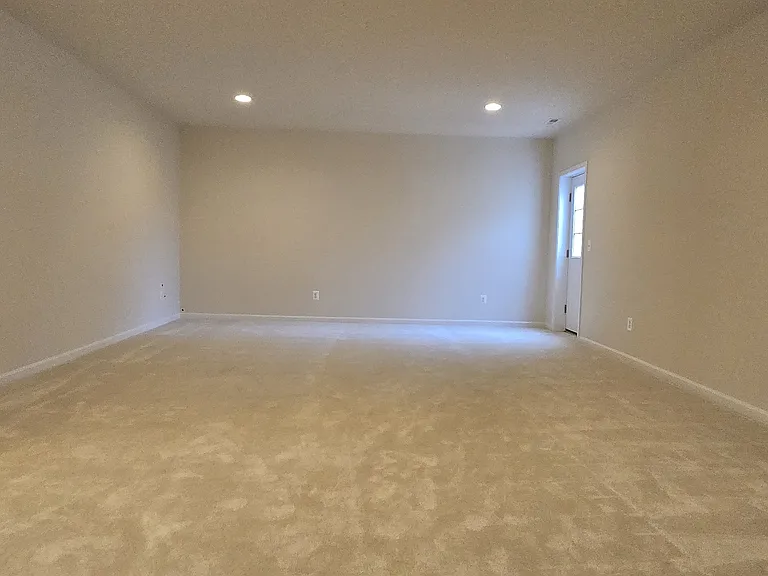 107 Alabaster Ln — Photo 24