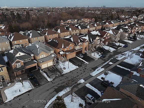 2nd image of 43 Newark Way