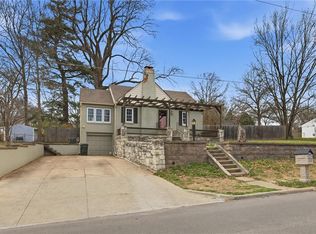 3014 Shrine Park Rd, Leavenworth, KS 66048