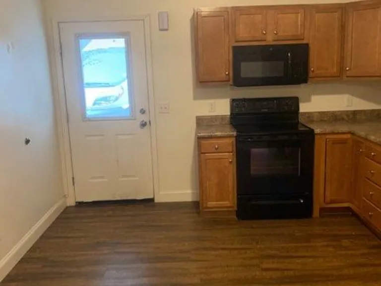 109 S Haven Ln #109 — Photo 4