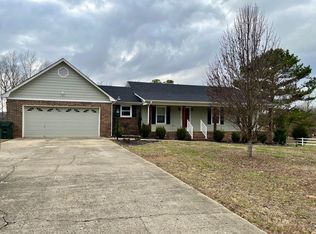 120 Shady Oak Dr, New Market, AL 35761