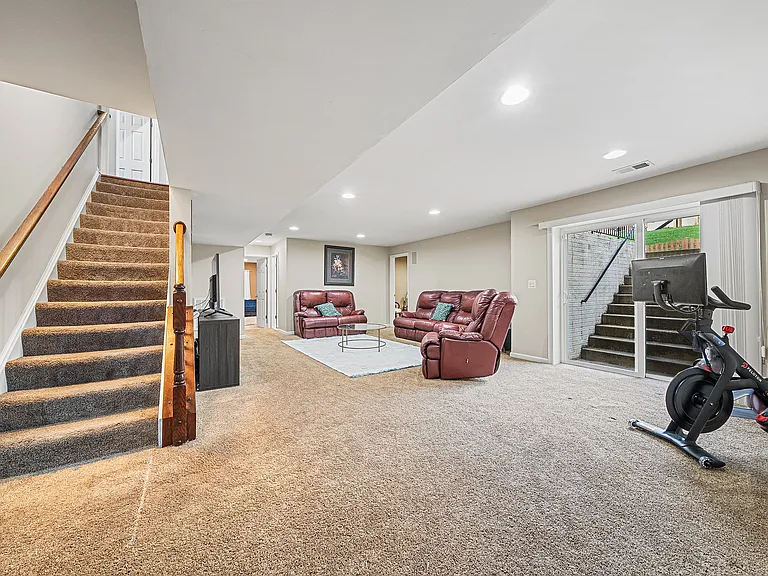 14923 Spriggs Tree Ln — Photo 37