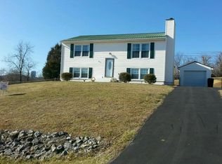 8116 Ashton Ln, Roanoke, VA 24019