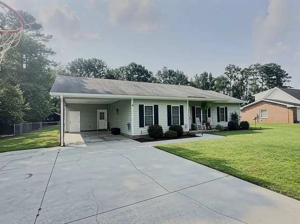 57 Whipperwill Ln, Hallsboro, NC 28442