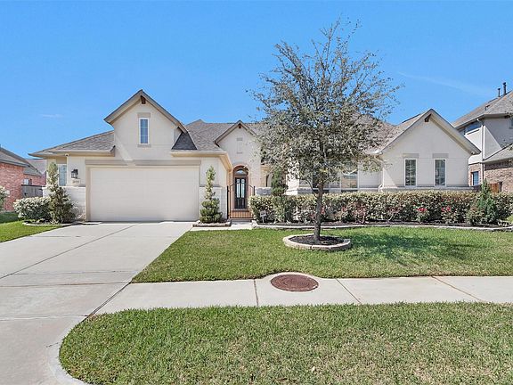 2nd image of 20707 Stillhaven Rd