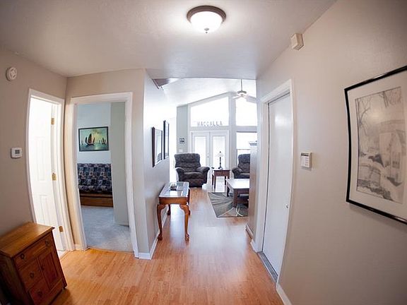 3rd image of 115 Saint Kitts Cir