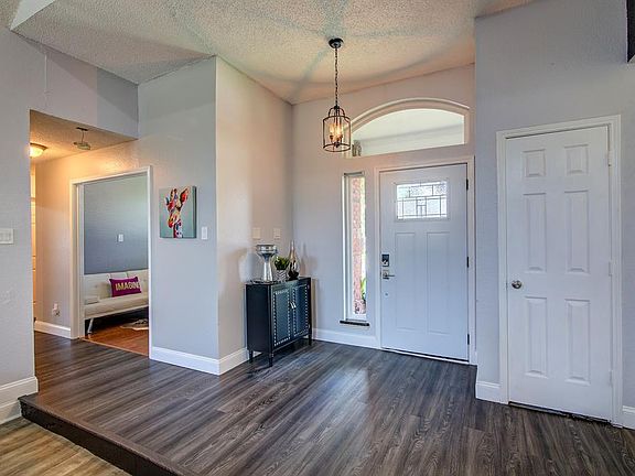 5th image of 3406 Orchid Ln