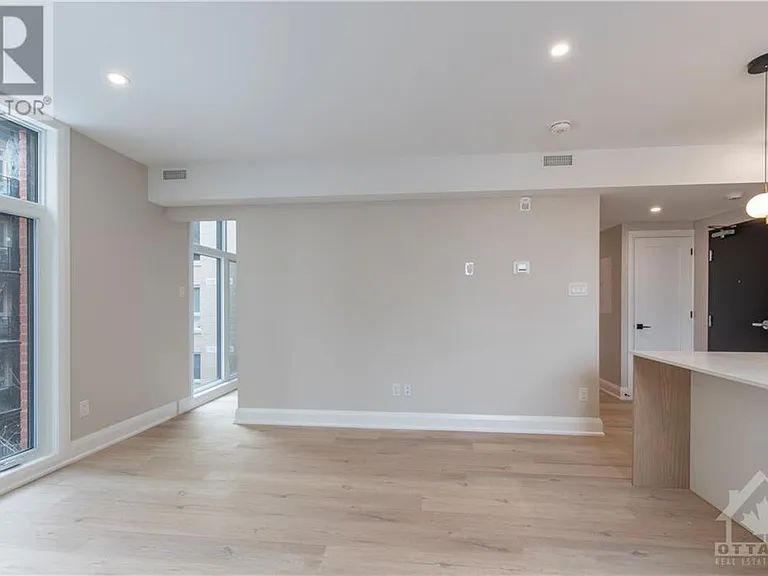 58 Florence St — Photo 45