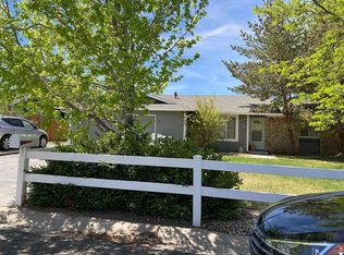 1360 High Chaparral Dr, Reno, NV 89521