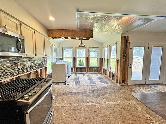 5th image of 4636 Hickory Creek Dr